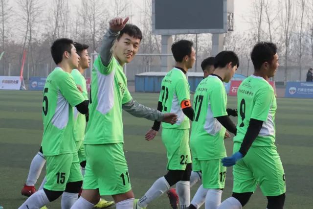 斯诺克世锦赛：赵心童首轮获胜晋级16强